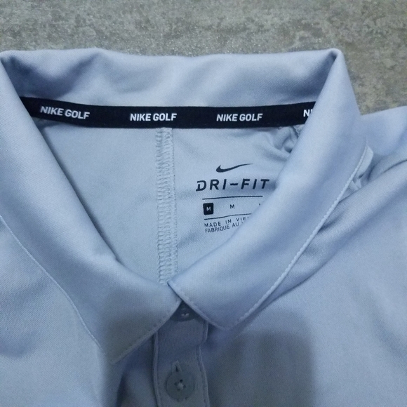 SOLD Nike NWT Golf Dri Fit Top Womens Medium - Picture 2 of 3